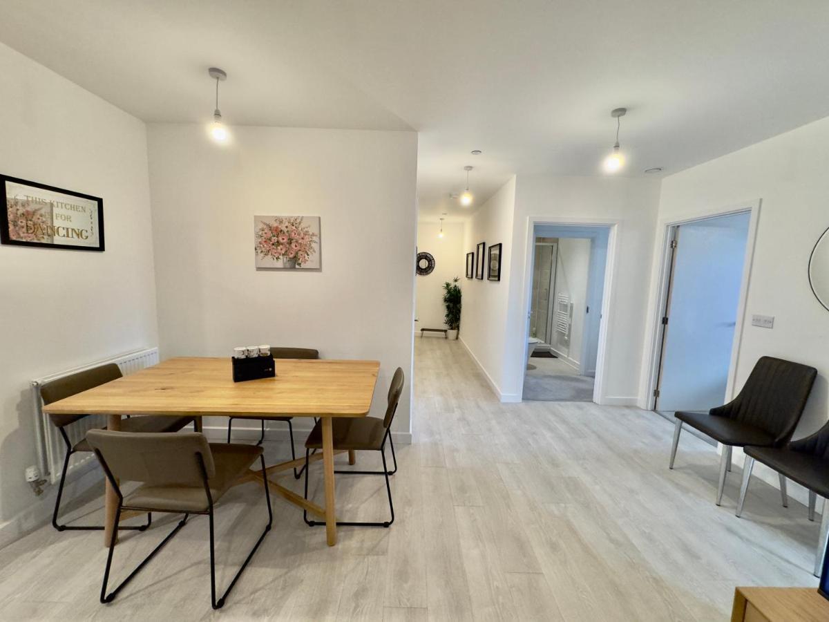 3Bedroom, 2Bathroom, Balcony,Luxury Flat Westfield Londra Esterno foto